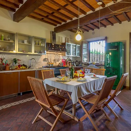 Pallina With Pool - Happy Massarosa