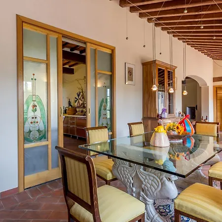 Pallina With Pool - Happy Massarosa